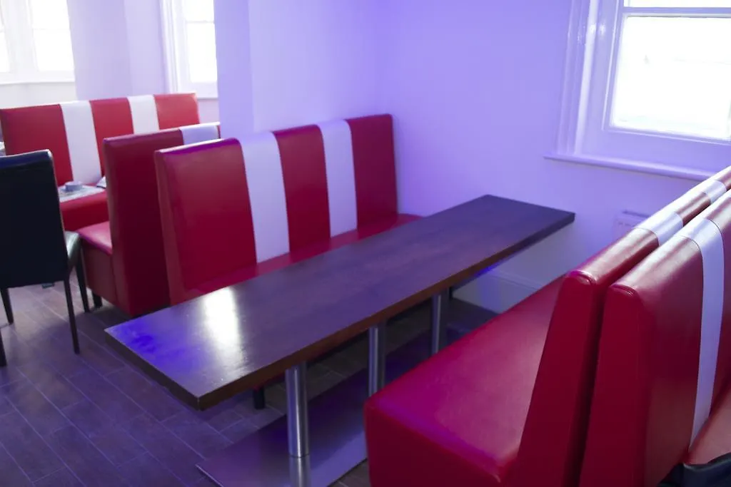 Brighton Beach Inn Hostel