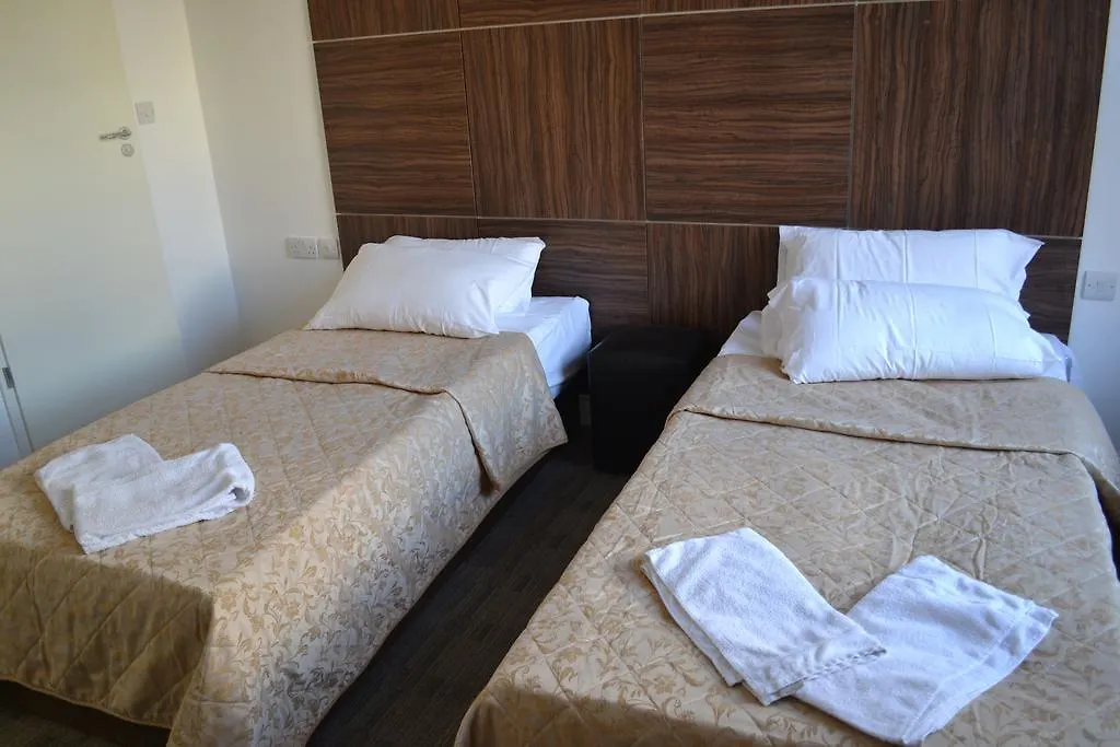 Brighton Beach Inn Hostel
