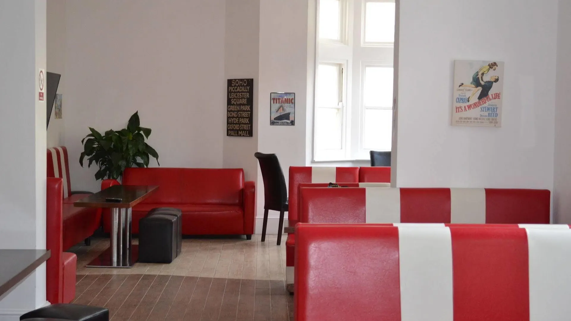 Brighton Beach Inn Hostel