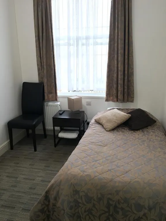 Brighton Beach Inn Hostel